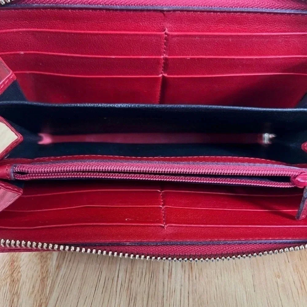 Gucci Red Leather Microguccissima Zip Around Wallet - Picture 11 of 13